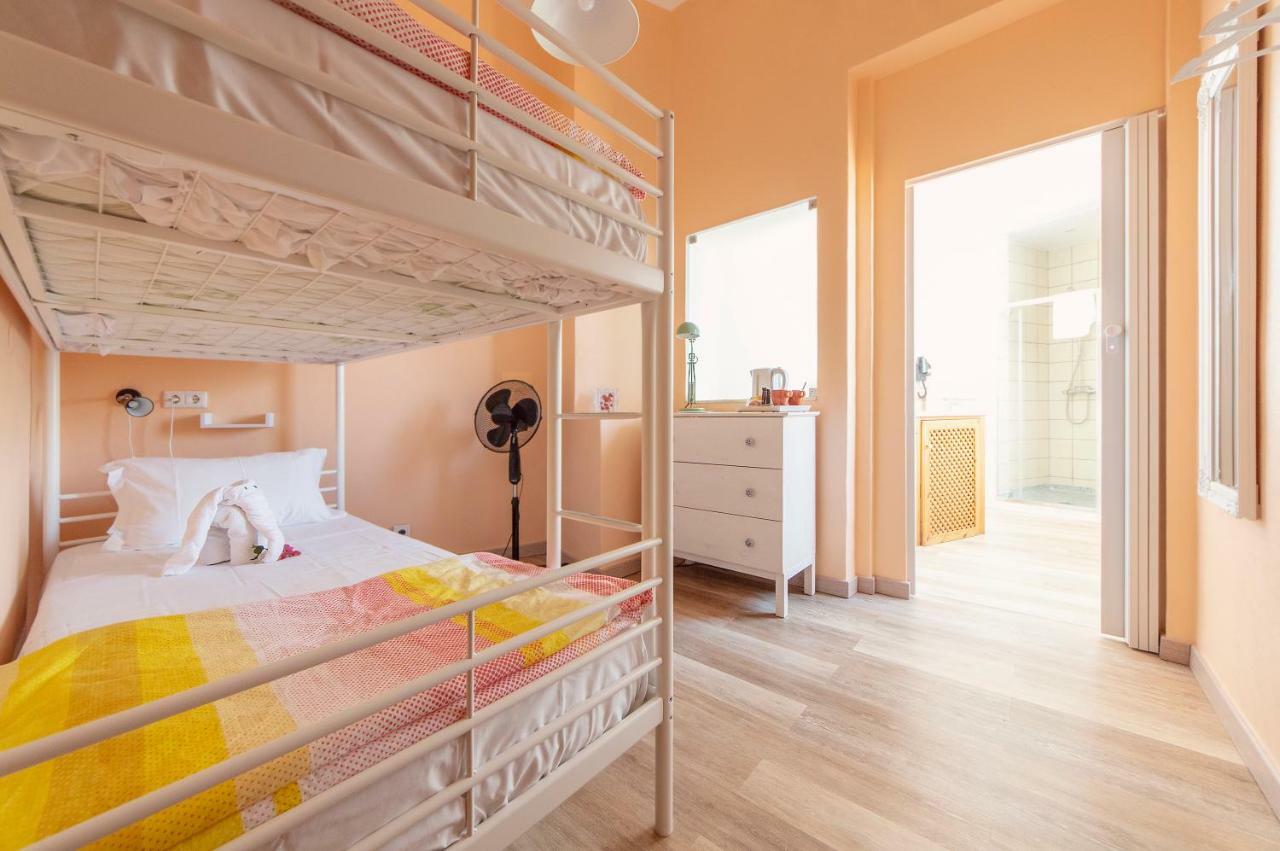 Zweibettzimmer mit eigenem Bad
